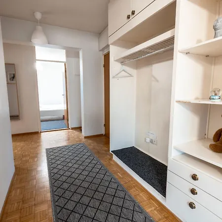 2ndhomes With Balcony And Great View 公寓