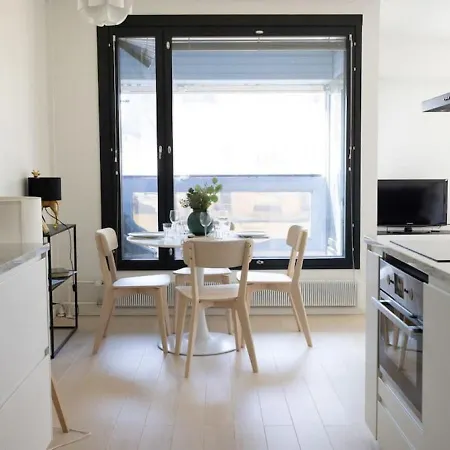 2ndhomes With Balcony And Great View *
