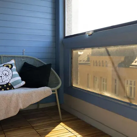 2ndhomes With Balcony And Great View 公寓